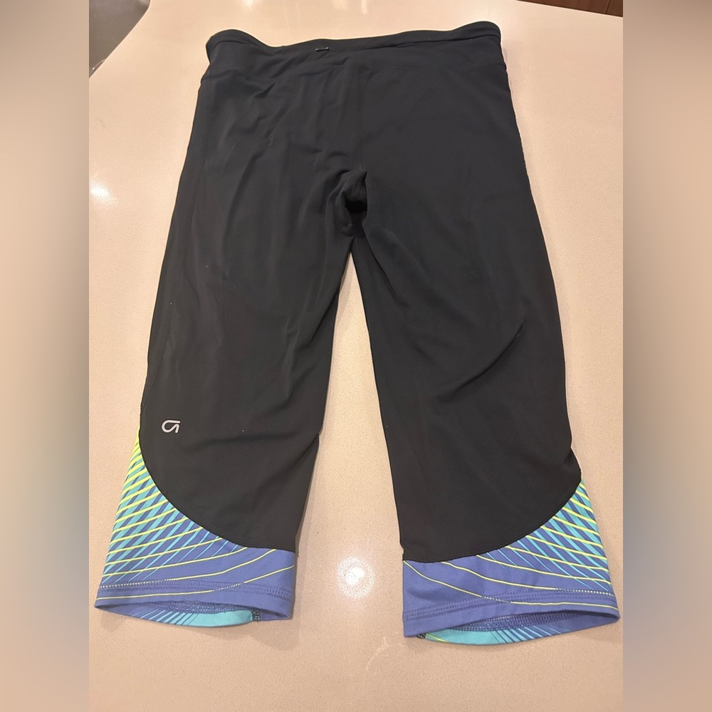 Gap Gapfit Run Print Gfast Capri Workout Pants Size Medium